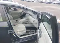 2013 Toyota PRIUS фото