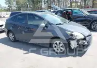 2013 Toyota PRIUS photo
