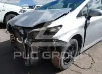 2013 Toyota PRIUS фото