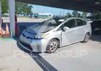 2013 Toyota PRIUS фото