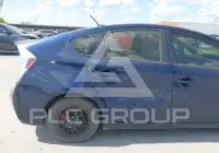 2013 Toyota PRIUS фото