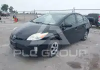 2013 Toyota PRIUS фото