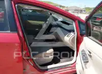 2013 Toyota PRIUS фото