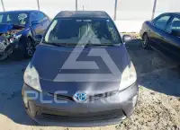 2013 Toyota PRIUS фото