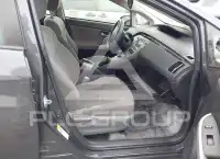 2013 Toyota PRIUS фото