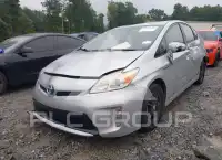 2013 Toyota PRIUS фото