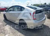 2013 Toyota PRIUS фото