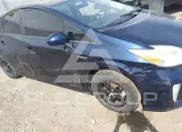 2013 Toyota PRIUS photo