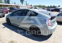 2013 Toyota PRIUS photo