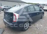 2013 Toyota PRIUS фото