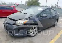 2013 Toyota PRIUS фото