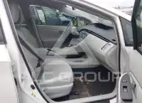 2013 Toyota PRIUS photo