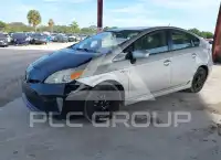 2013 Toyota PRIUS фото