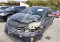 2013 Toyota PRIUS photo