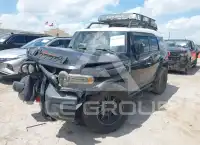 2013 Toyota FJ Cruiser фото