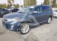 2013 Toyota Highlander фото