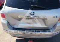 2013 Toyota Highlander фото