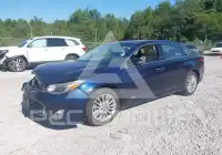 2013 Toyota AVALON фото