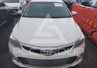 2013 Toyota AVALON photo
