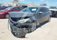 2013 Toyota AVALON photo