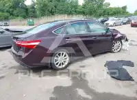 2013 Toyota AVALON photo