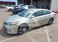 2013 Toyota AVALON фото