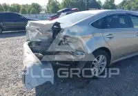 2013 Toyota AVALON photo