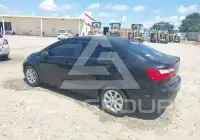 2013 KIA Rio photo