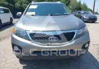 2013 KIA Sorento фото