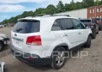 2013 KIA Sorento photo