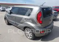 2013 KIA Soul фото