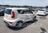 2013 KIA Soul photo
