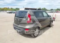 2013 KIA Soul фото