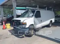 2013 Ford E-350 фото