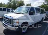 2013 Ford E-350 фото