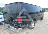 2013 Ford E-350 фото