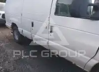 2013 Ford E-350 фото