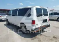 2013 Ford E-150 фото