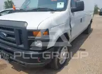 2013 Ford E-150 фото