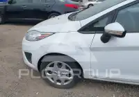 2013 Ford FIESTA photo