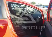 2013 Ford FIESTA фото