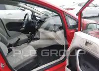 2013 Ford FIESTA фото