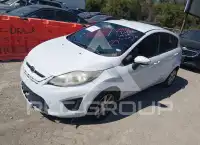 2013 Ford FIESTA фото