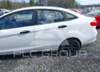 2013 Ford FIESTA фото