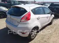 2013 Ford FIESTA фото