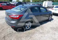 2013 Ford FOCUS photo