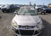 2013 Ford FOCUS фото