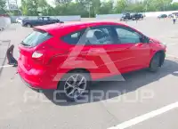 2013 Ford FOCUS photo