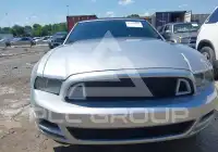 2013 Ford MUSTANG photo