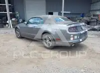 2013 Ford MUSTANG фото